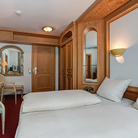 Hotel Centro Stern 3*