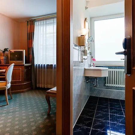 Hotel Stern By Empa 3*
