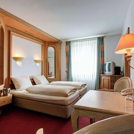 Centro Stern Hotel 3*