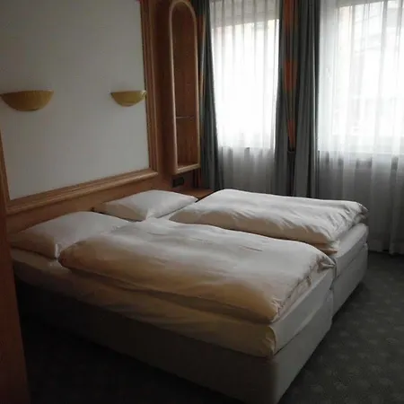 Centro Stern 3*